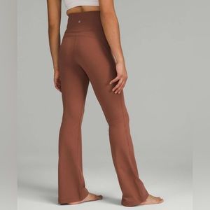 Lululemon Groove pants super high rise size 6